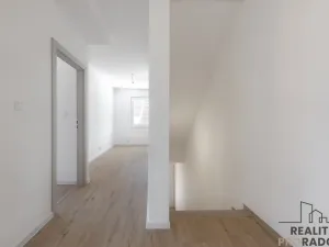 Prodej bytu 4+kk, Ostopovice, B. Němcové, 170 m2