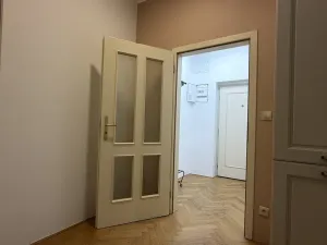 Pronájem bytu 2+1, Praha - Nové Město, Vyšehradská, 55 m2