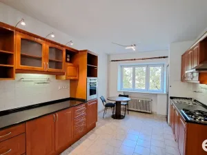 Pronájem bytu 2+1, Kolín - Kolín IV, Havlíčkova, 73 m2