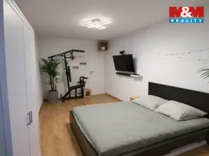 Prodej bytu 3+kk, Pečky, V Kaštánkách, 71 m2