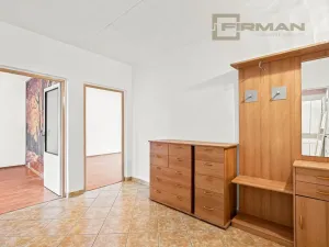 Prodej bytu 2+1, Karlovy Vary - Rybáře, Plešivecká, 61 m2