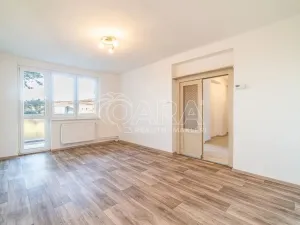 Pronájem bytu 3+1, Kralupy nad Vltavou - Mikovice, 28. října, 64 m2