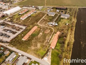 Prodej komerčního pozemku, Strachotín, 4409 m2