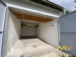 Pronájem garáže, Hradec Králové, U Mostku, 19 m2