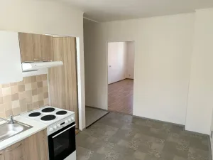 Pronájem bytu 1+1, Kladno, plk. Stříbrného, 40 m2