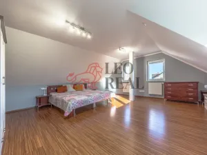 Prodej rodinného domu, Mladá Boleslav - Jemníky, 227 m2