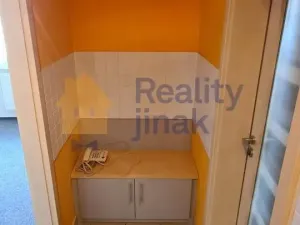 Pronájem kanceláře, Brno - Řečkovice, Novoměstská, 137 m2