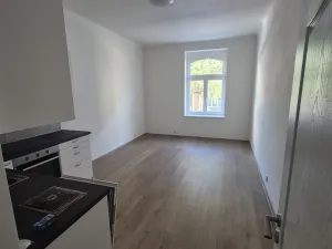 Pronájem bytu 2+kk, Praha - Strašnice, Věšínova, 50 m2