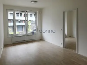 Pronájem bytu 2+kk, Praha, Novotného, 45 m2