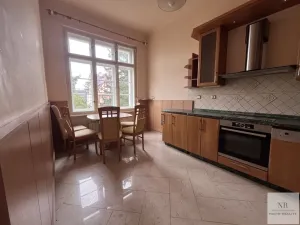 Prodej bytu 4+1, Karlovy Vary, Krále Jiřího, 171 m2