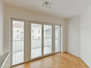 Pronájem bytu 2+kk, Praha - Vršovice, Bulharská, 72 m2