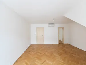 Pronájem bytu 2+kk, Praha - Vršovice, Bulharská, 72 m2