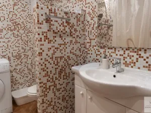 Prodej bytu 3+1, Karlovy Vary, Sadová, 103 m2