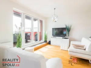 Pronájem bytu 3+kk, Praha - Řeporyje, Wiesenthalova, 76 m2