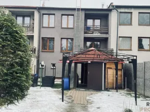 Prodej rodinného domu, Návsí, Jahodová, 240 m2