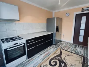Prodej rodinného domu, Návsí, Jahodová, 240 m2