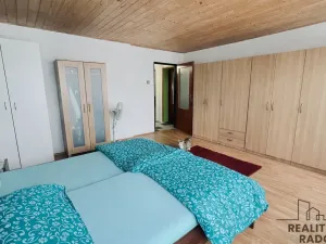 Prodej rodinného domu, Návsí, Jahodová, 240 m2