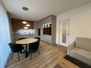 Pronájem bytu 3+kk, Český Krumlov, Za Jitonou, 76 m2