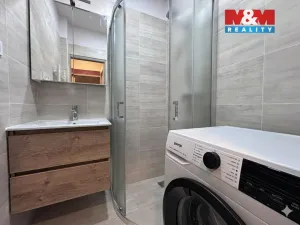 Pronájem bytu 1+1, Hradec Králové - Pražské Předměstí, Gočárova třída, 37 m2