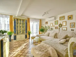 Prodej rodinného domu, Chlumec, 221 m2