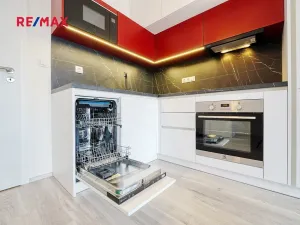 Pronájem bytu 1+kk, Plzeň, Františka Kováříka, 32 m2