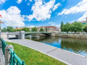 Pronájem bytu 1+kk, Hradec Králové, náměstí Svobody, 30 m2