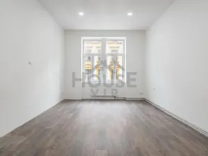 Prodej bytu 3+1, Praha, Novákových, 84 m2