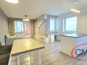 Pronájem bytu 2+kk, Praha, Kytínská, 63 m2