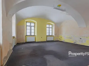 Prodej bytu 2+kk, Hostinné, Dolní brána, 38 m2