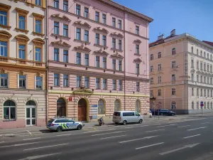 Prodej bytu 2+kk, Praha, Sokolská, 46 m2