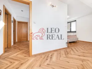 Prodej rodinného domu, Jesenice - Osnice, Hledíková, 164 m2