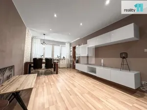 Pronájem bytu 3+1, Napajedla, Komenského, 84 m2