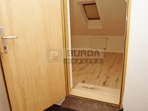 Pronájem bytu 2+kk, Neratovice, 41 m2