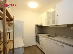 Pronájem bytu 2+kk, Praha - Hlubočepy, Werichova, 45 m2