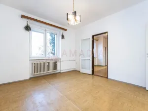 Prodej bytu 3+1, Praha - Strašnice, Na hroudě, 74 m2