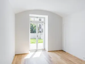 Pronájem bytu 2+kk, Praha - Vršovice, Charkovská, 49 m2