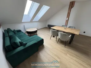 Pronájem bytu 2+kk, Znojmo, Lidická, 50 m2