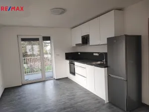 Pronájem bytu 2+kk, Praha, Společná, 65 m2