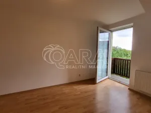 Pronájem bytu 2+kk, Milovice - Mladá, Kaštanová, 74 m2