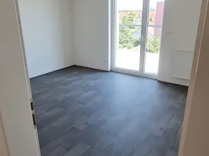 Pronájem bytu 2+kk, Kladno, Vrchlického, 80 m2
