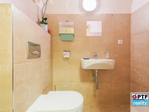 Pronájem obchodního prostoru, Plzeň, Dominikánská, 25 m2