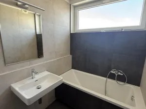 Pronájem bytu 2+kk, Pardubice - Zelené Předměstí, Pod Vinicí, 67 m2