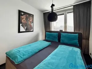 Prodej bytu 2+kk, Praha - Kobylisy, Třebenická, 38 m2