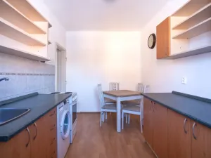 Prodej bytu 2+1, Trutnov - Střední Předměstí, Železničářská, 56 m2