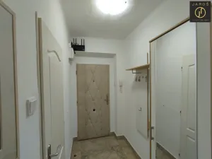 Pronájem bytu 2+kk, Roztoky, Masarykova, 55 m2