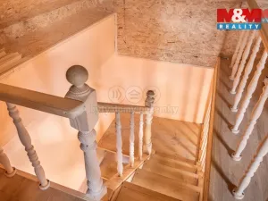 Prodej rodinného domu, Sedlec-Prčice, Vítkovo nám., 200 m2