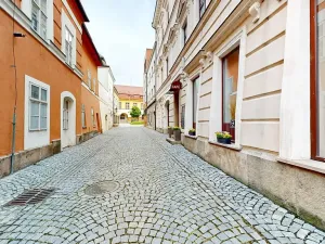 Prodej obchodního prostoru, Chrudim, Resselovo náměstí, 121 m2