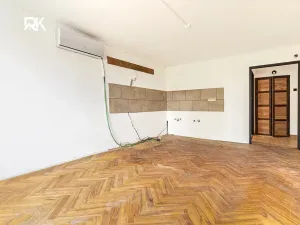 Prodej rodinného domu, Zásmuky, Komenského nám., 133 m2