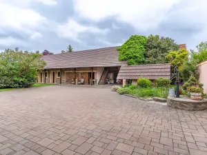 Prodej rodinného domu, Bříství, 375 m2