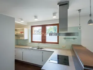 Pronájem vily, Praha - Nebušice, 335 m2